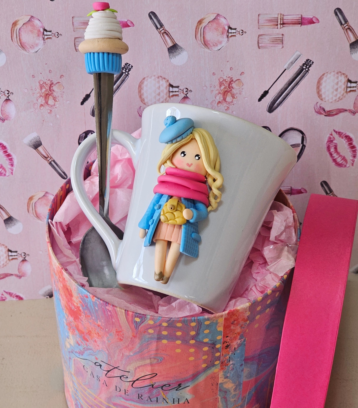 Caneca Boneca Raquel