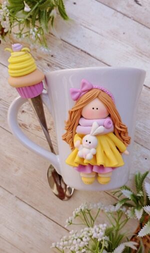 Caneca Boneca Manu