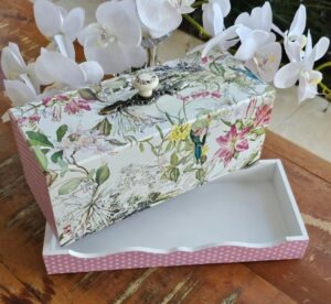 Porta-Pão de Forma Coleção Flora Poá Rosa