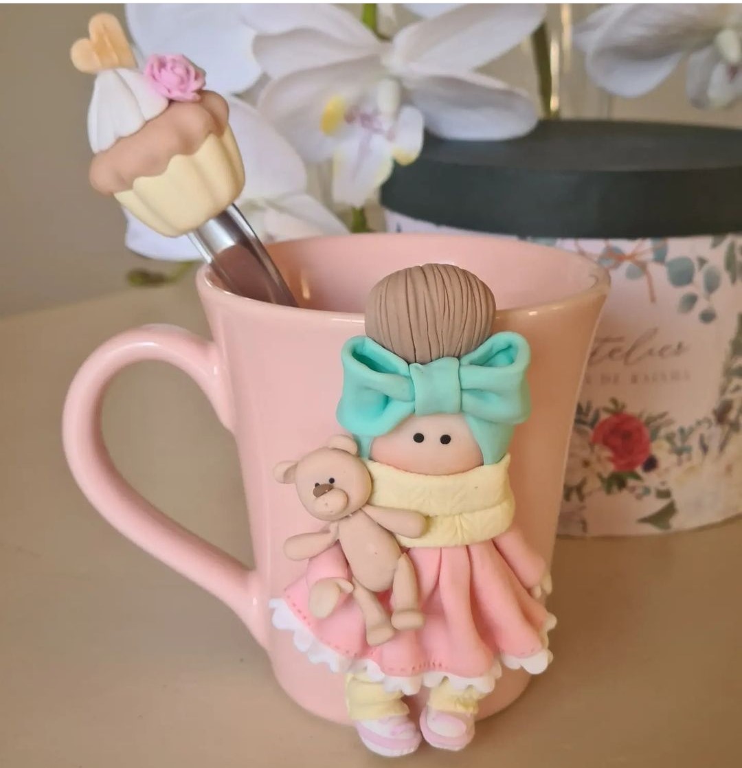 Caneca Boneca Gabi
