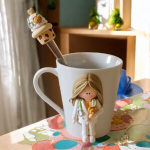 Caneca Boneca Médica Pediatra